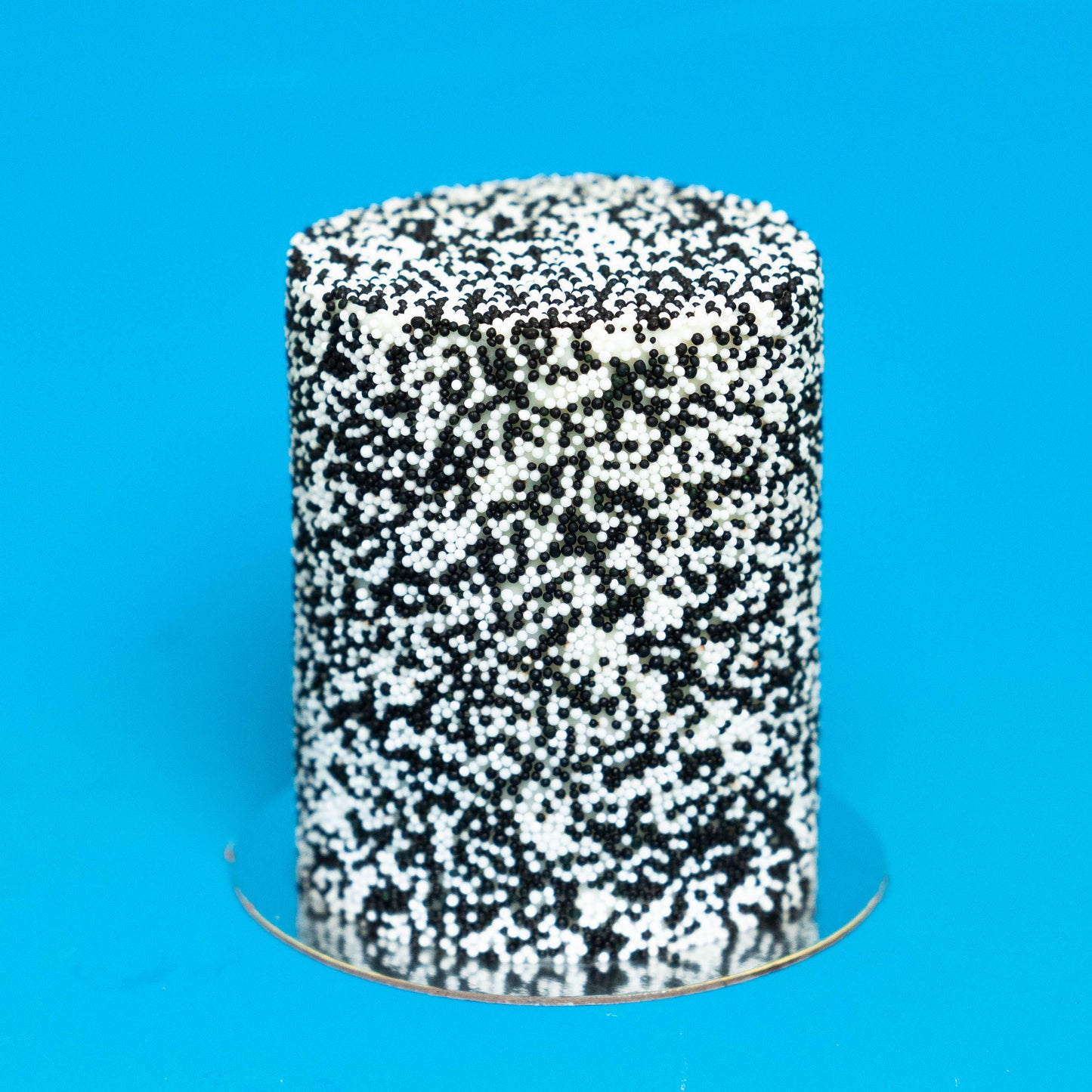 Mini Explosion Cake in Cookies n Cream